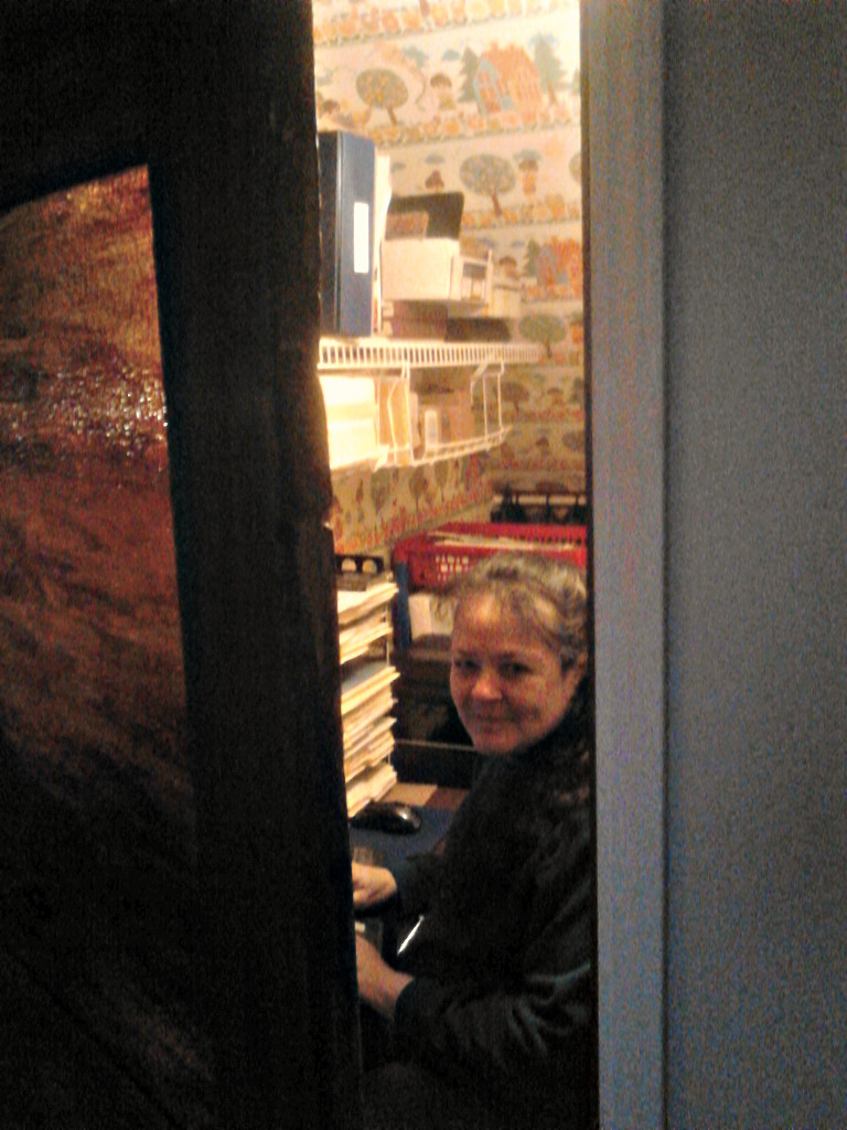 author Janalyn Voigt's closet office @JanalynVoigt